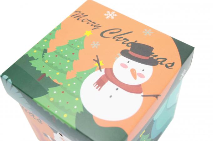 Papai Noel personalizado Homem de Neve Impresso Embalagem de Regalo Pequeno Cadeia de Natal Caixas de Doces Com Cobertura 9