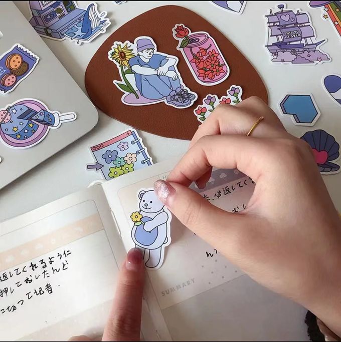 Impressão personalizada Cartoon auto-aderente adesivo PVC vinil Die Cut adesivos à prova d'água 4