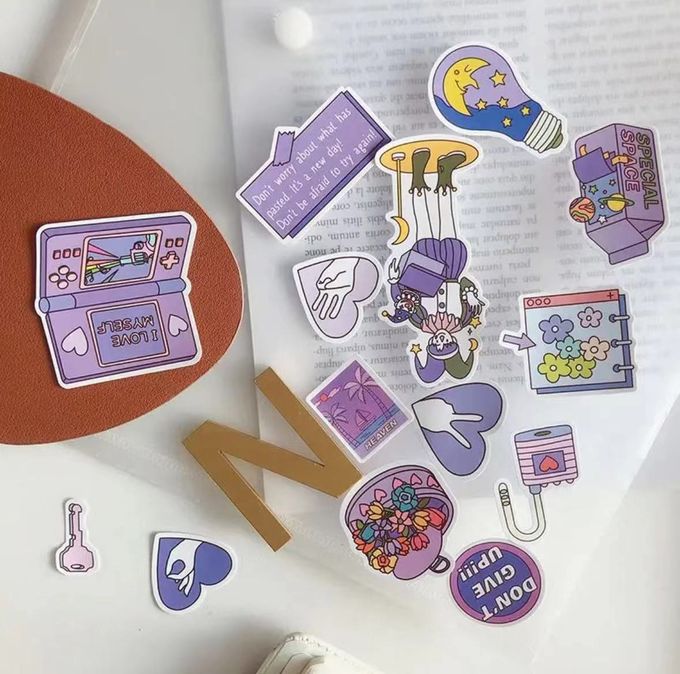 Impressão personalizada Cartoon auto-aderente adesivo PVC vinil Die Cut adesivos à prova d'água 2