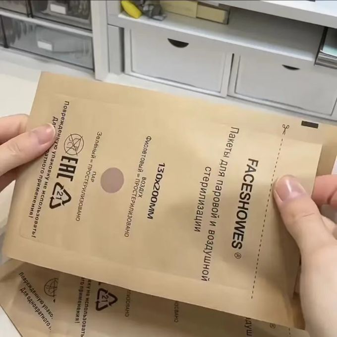 Serviços de Impressão de Papel CMYK a Cores 0